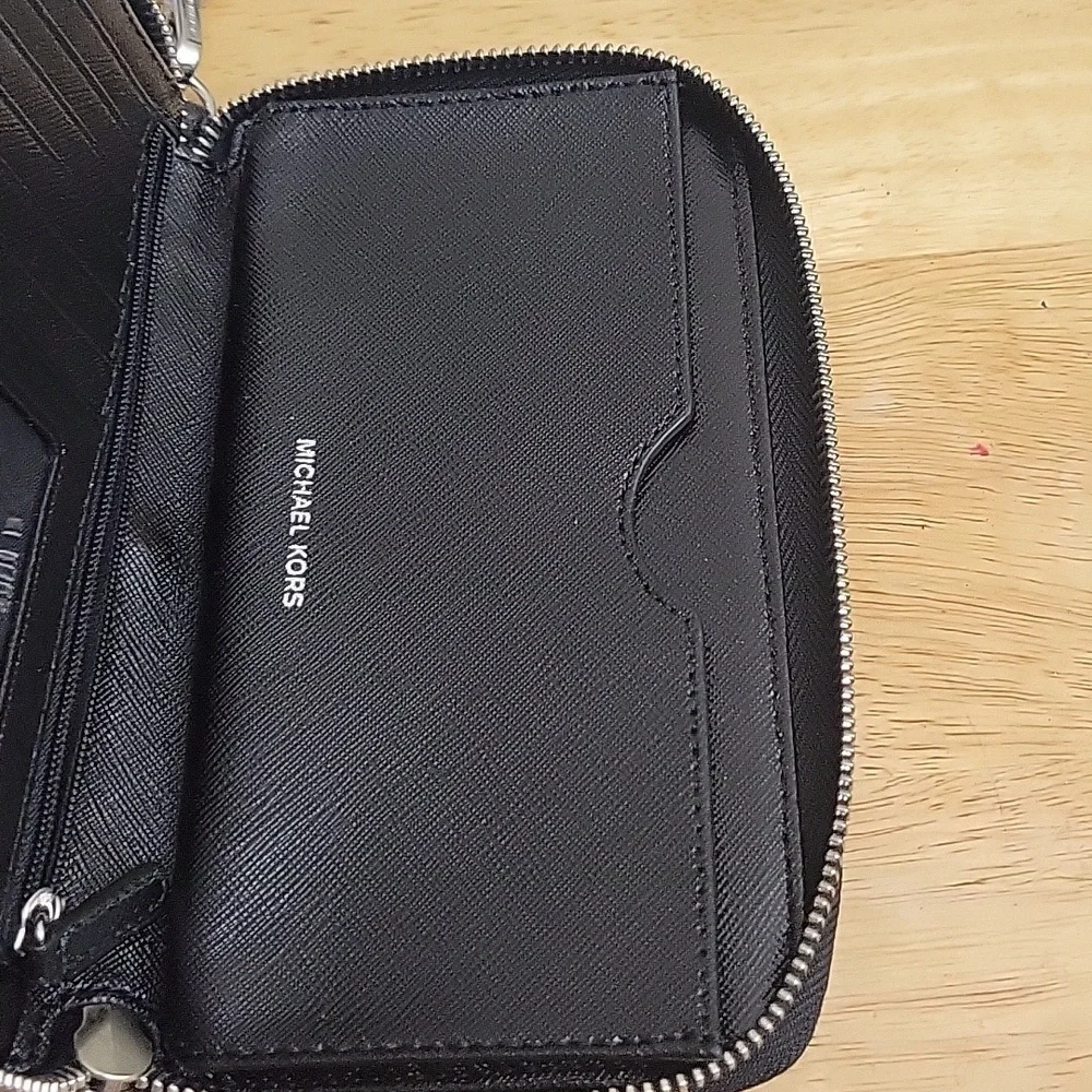 Michael Kors Wristlet - Picture 3 of 5